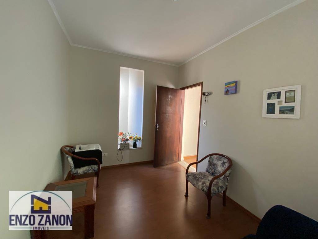 Casa à venda com 3 quartos, 370m² - Foto 20