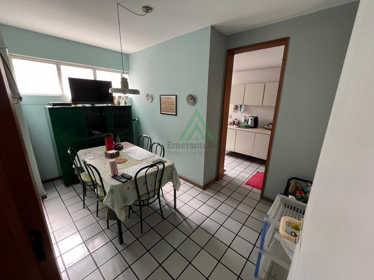 Apartamento à venda com 4 quartos, 170m² - Foto 9