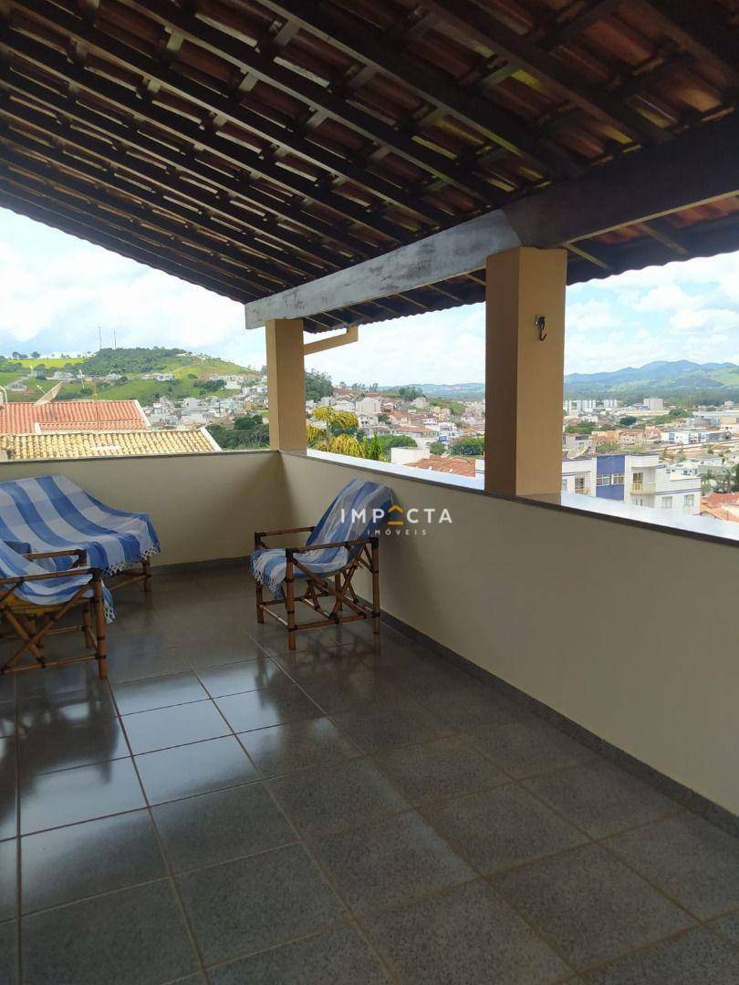 Casa à venda com 5 quartos, 293m² - Foto 28