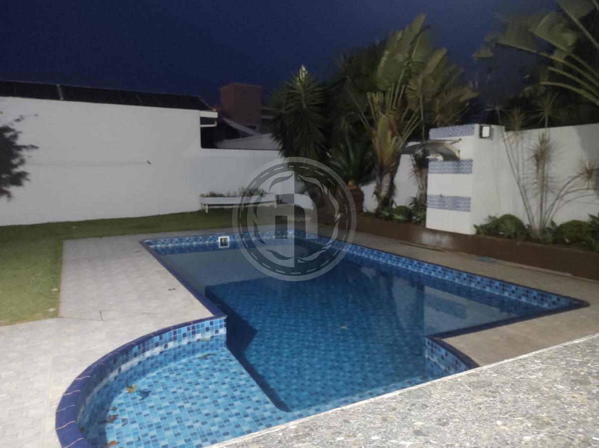 Casa de Condomínio à venda com 3 quartos, 194m² - Foto 4