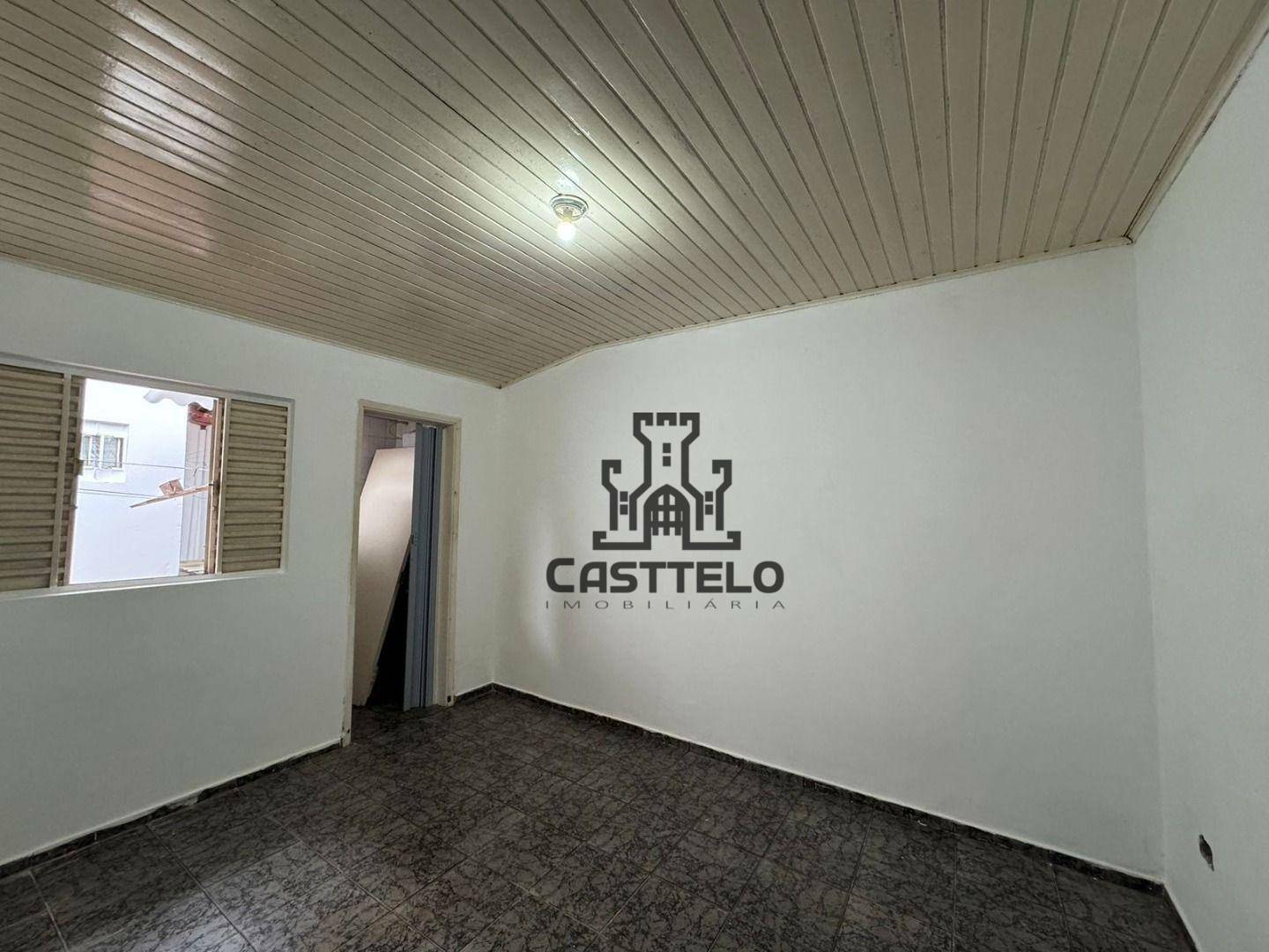 Casa à venda com 3 quartos, 140m² - Foto 4