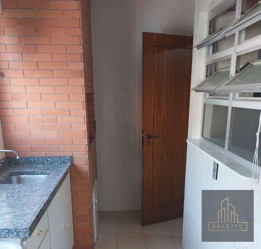 Apartamento à venda com 3 quartos, 192m² - Foto 6