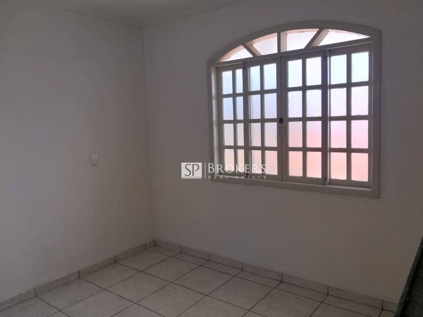 Casa à venda com 3 quartos, 304m² - Foto 16