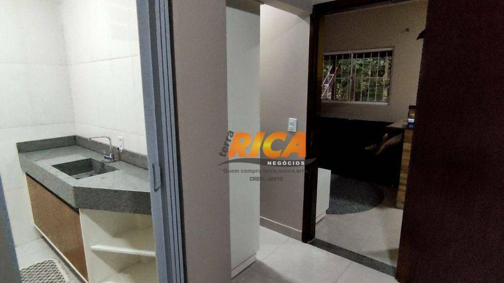 Chácara à venda com 2 quartos, 300m² - Foto 14