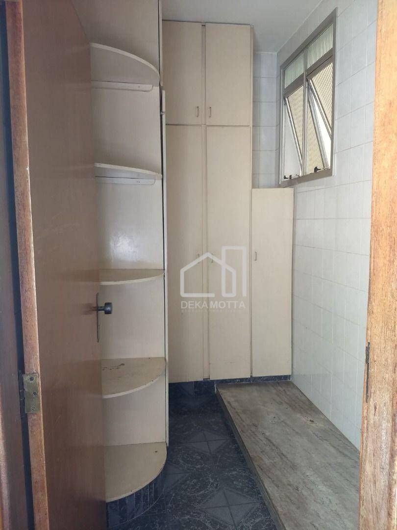 Apartamento à venda com 3 quartos, 230m² - Foto 10