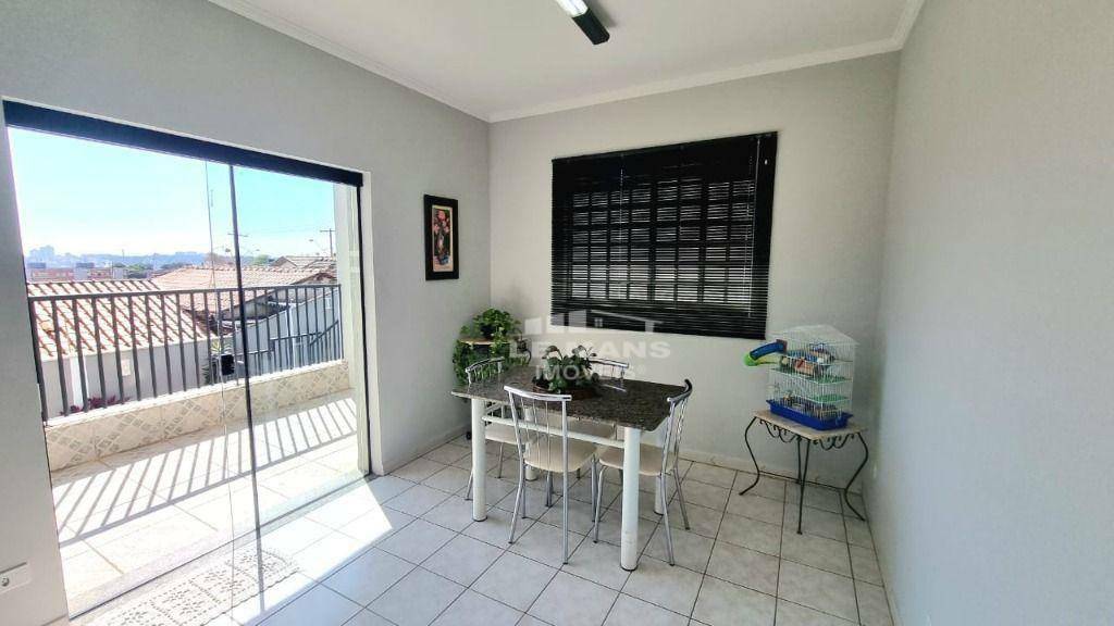 Casa à venda com 3 quartos, 237m² - Foto 17