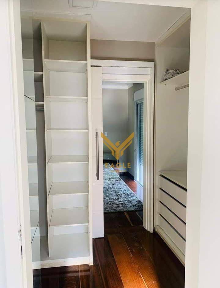 Casa à venda com 4 quartos, 380m² - Foto 11