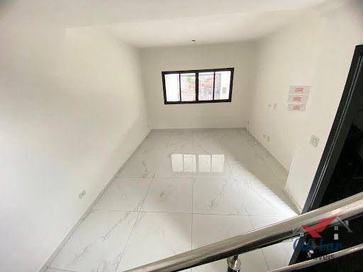 Sobrado à venda com 3 quartos, 140m² - Foto 1