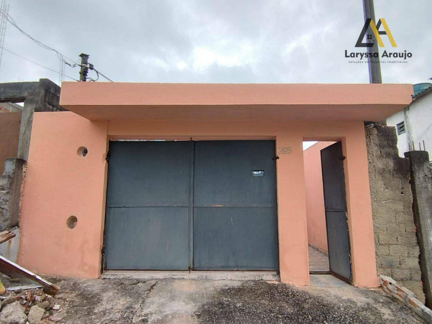 Casa à venda com 2 quartos, 60m² - Foto 1