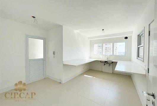 Apartamento à venda com 3 quartos, 221m² - Foto 12