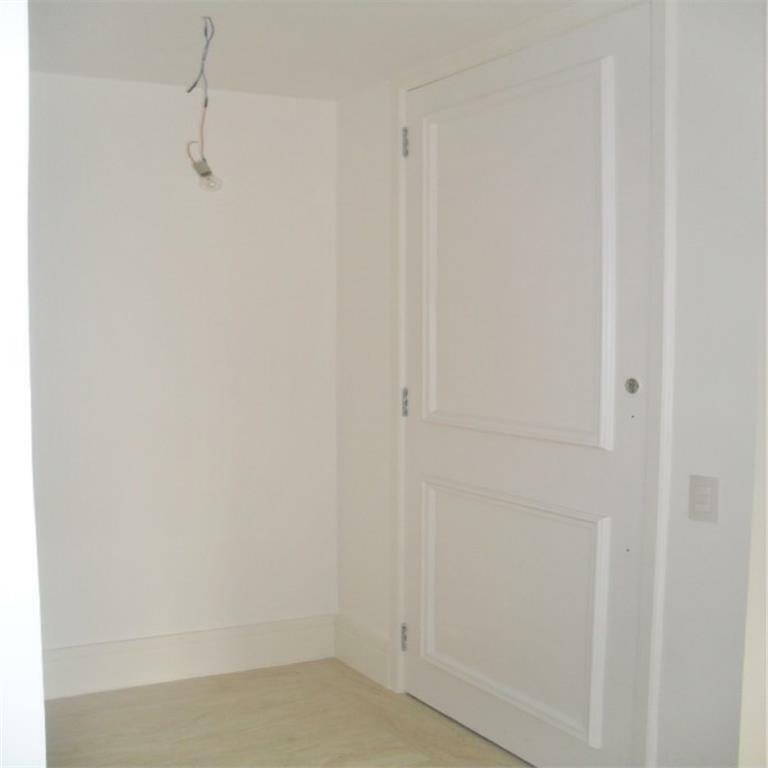 Apartamento à venda com 3 quartos, 210m² - Foto 9