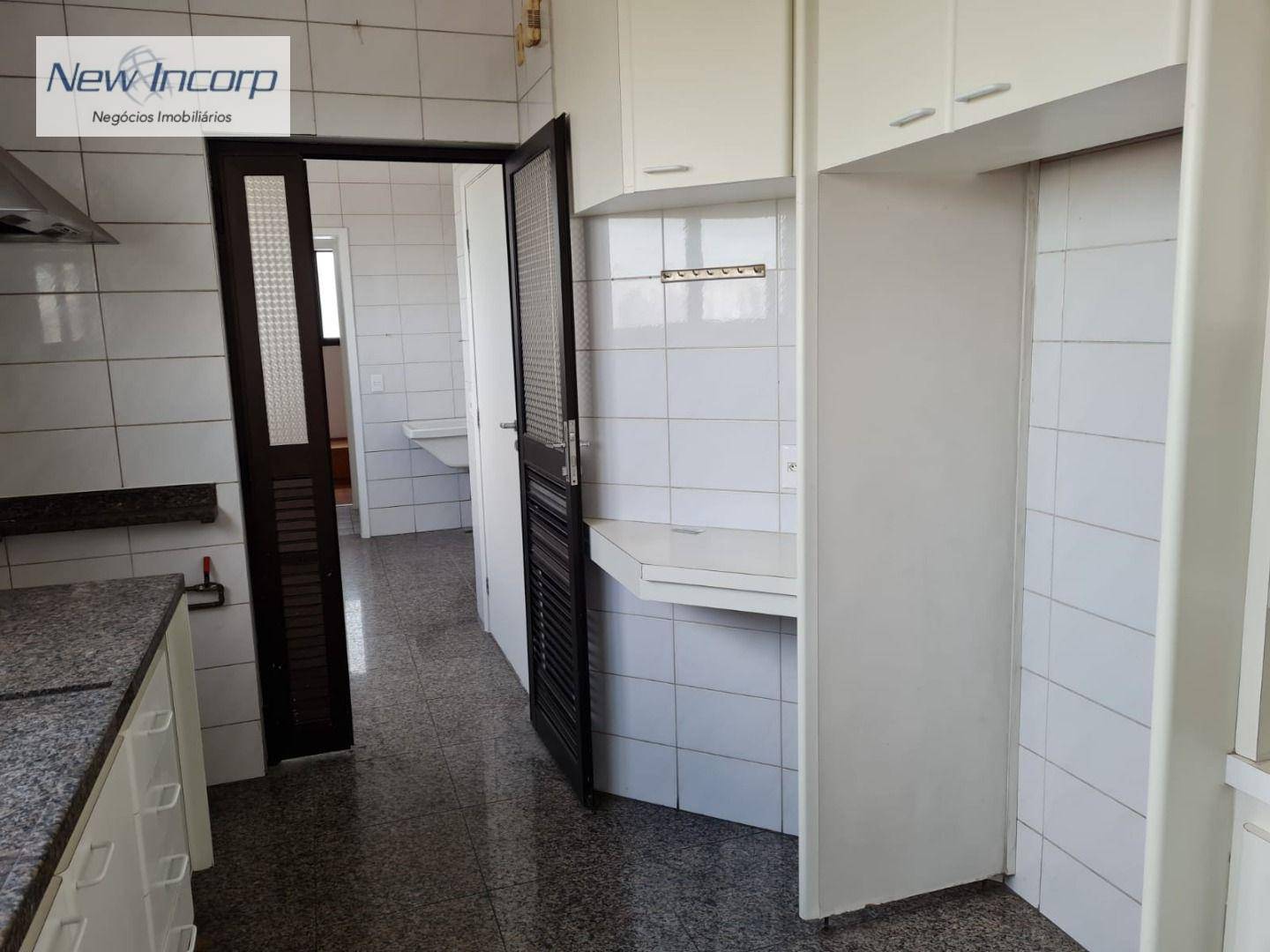 Apartamento à venda com 4 quartos, 287m² - Foto 9