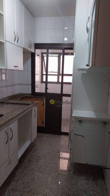 Apartamento à venda e aluguel com 2 quartos, 70m² - Foto 24