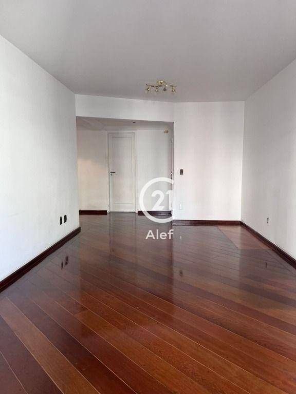 Apartamento à venda com 3 quartos, 97m² - Foto 2