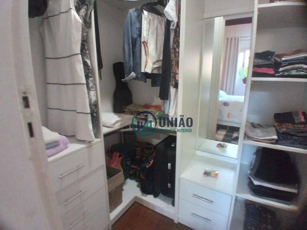 Casa de Condomínio à venda com 4 quartos, 250m² - Foto 6