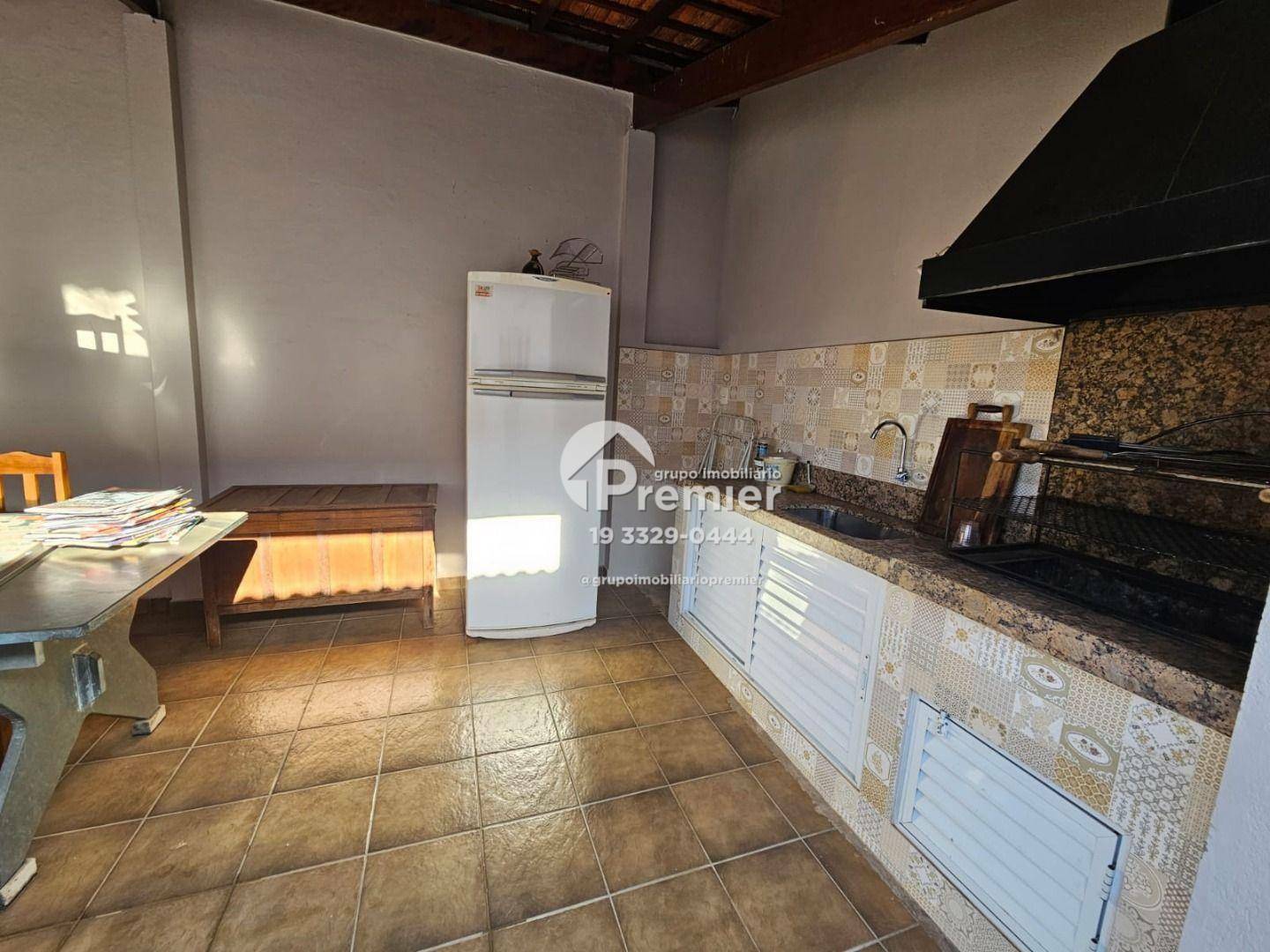 Casa à venda com 3 quartos, 235m² - Foto 18