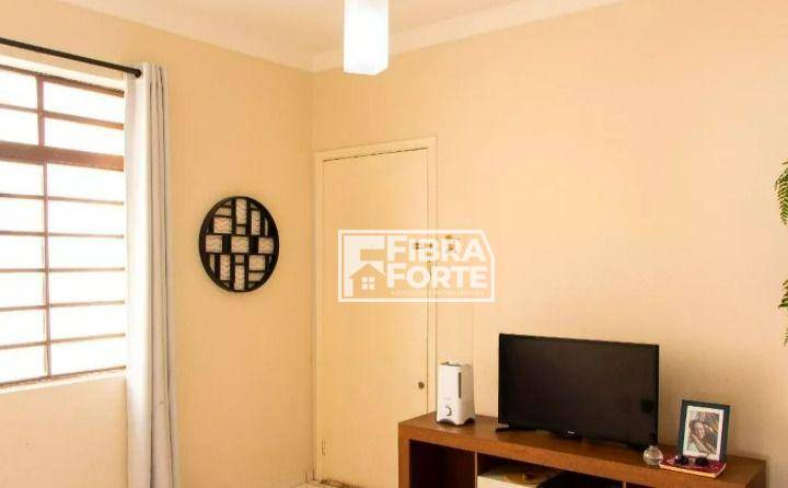 Apartamento à venda com 2 quartos, 71m² - Foto 2