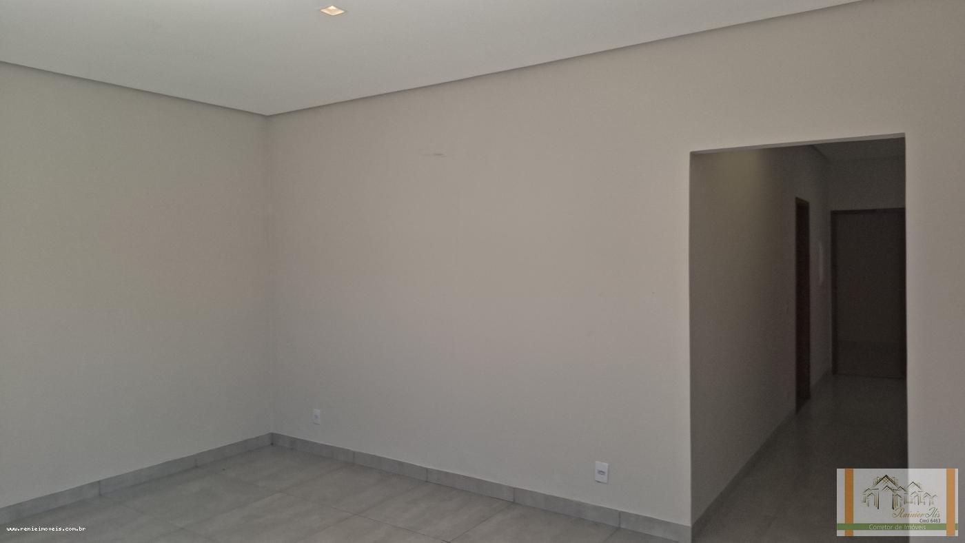 Casa à venda com 3 quartos, 360m² - Foto 7