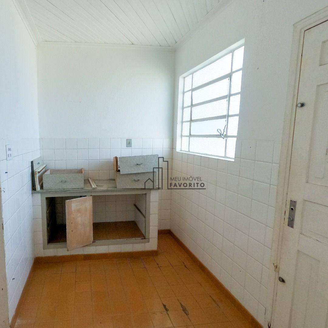 Casa à venda com 2 quartos, 150m² - Foto 8