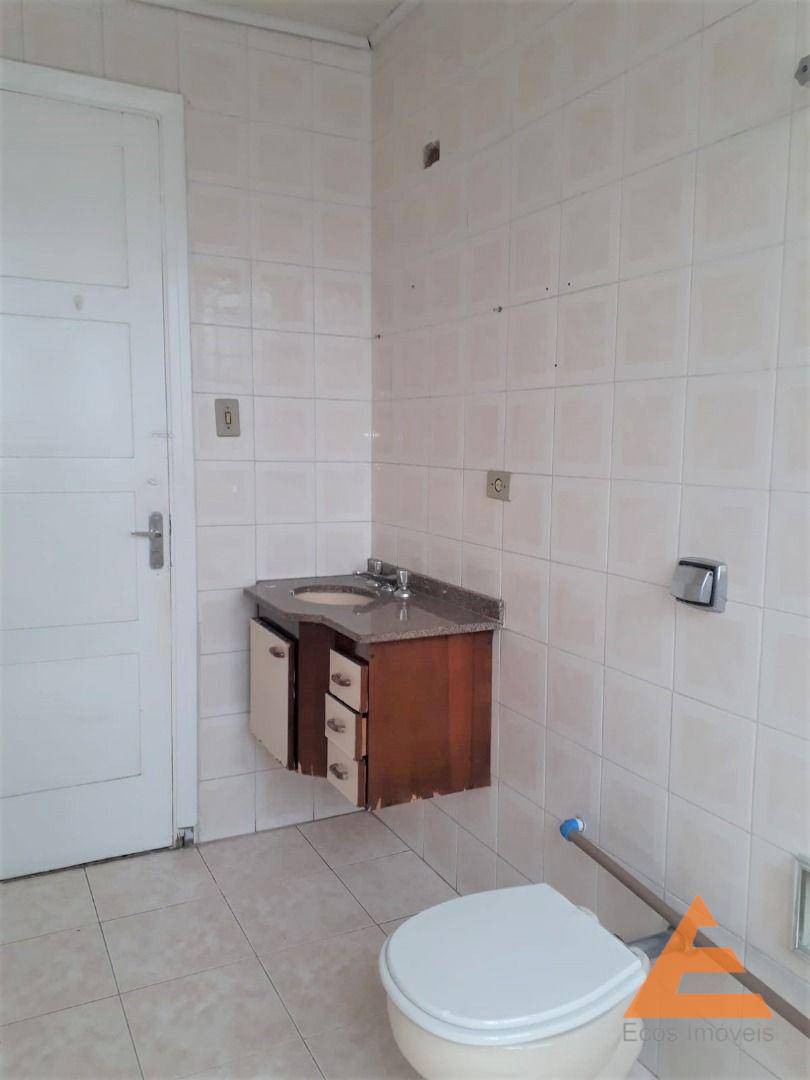 Casa para alugar com 3 quartos, 139m² - Foto 10