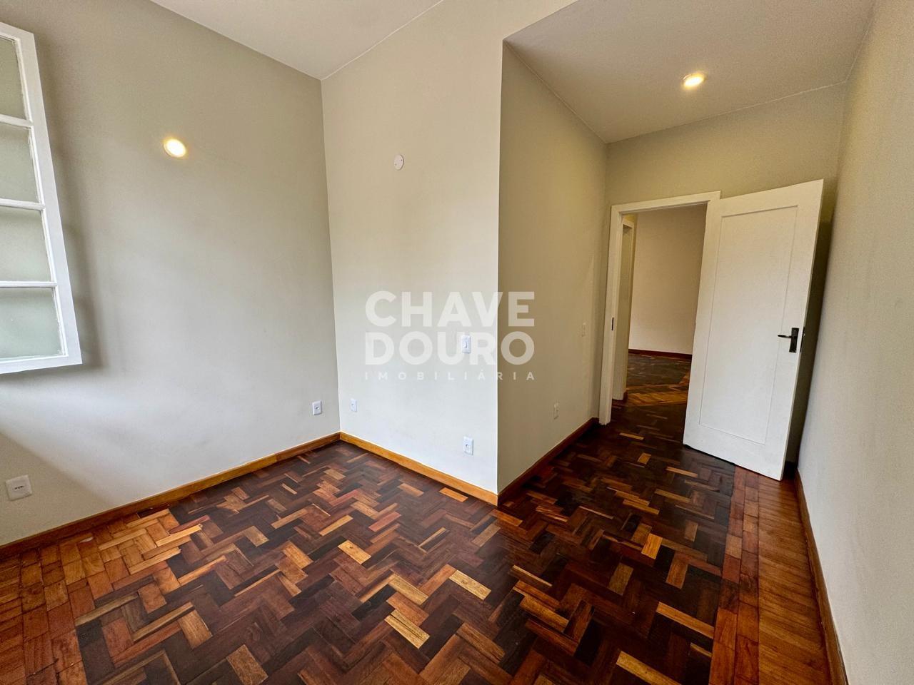 Apartamento à venda com 3 quartos, 94m² - Foto 11