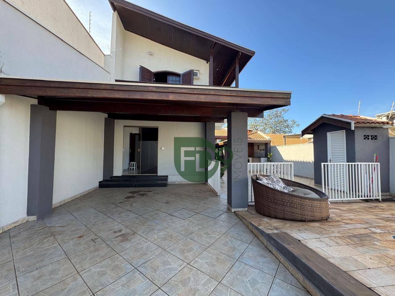Casa à venda com 3 quartos, 181m² - Foto 6