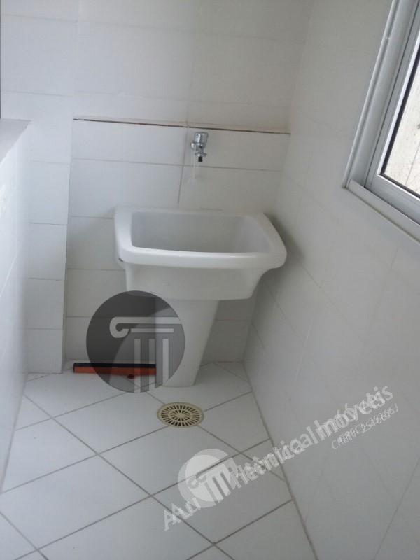 Apartamento para alugar com 2 quartos, 61m² - Foto 9