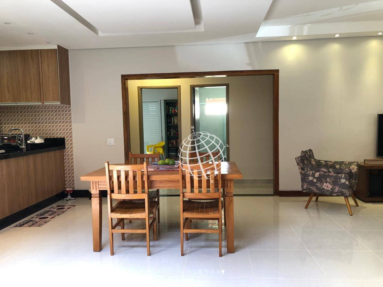 Casa à venda com 3 quartos, 309m² - Foto 17