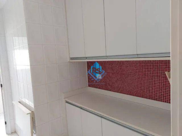 Apartamento à venda com 2 quartos, 70m² - Foto 7