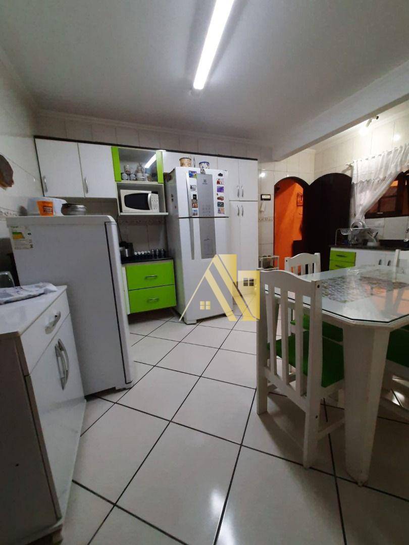 Sobrado à venda com 3 quartos, 180m² - Foto 8