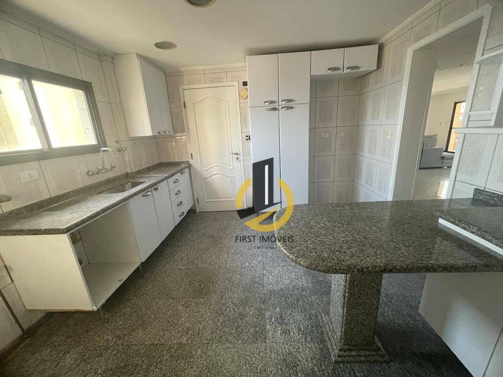 Apartamento à venda com 4 quartos, 156m² - Foto 1