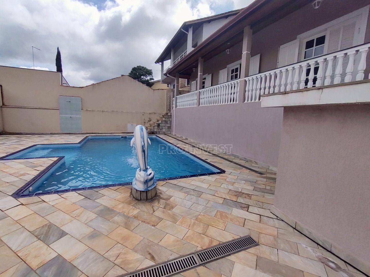 Casa de Condomínio à venda com 3 quartos, 230m² - Foto 2