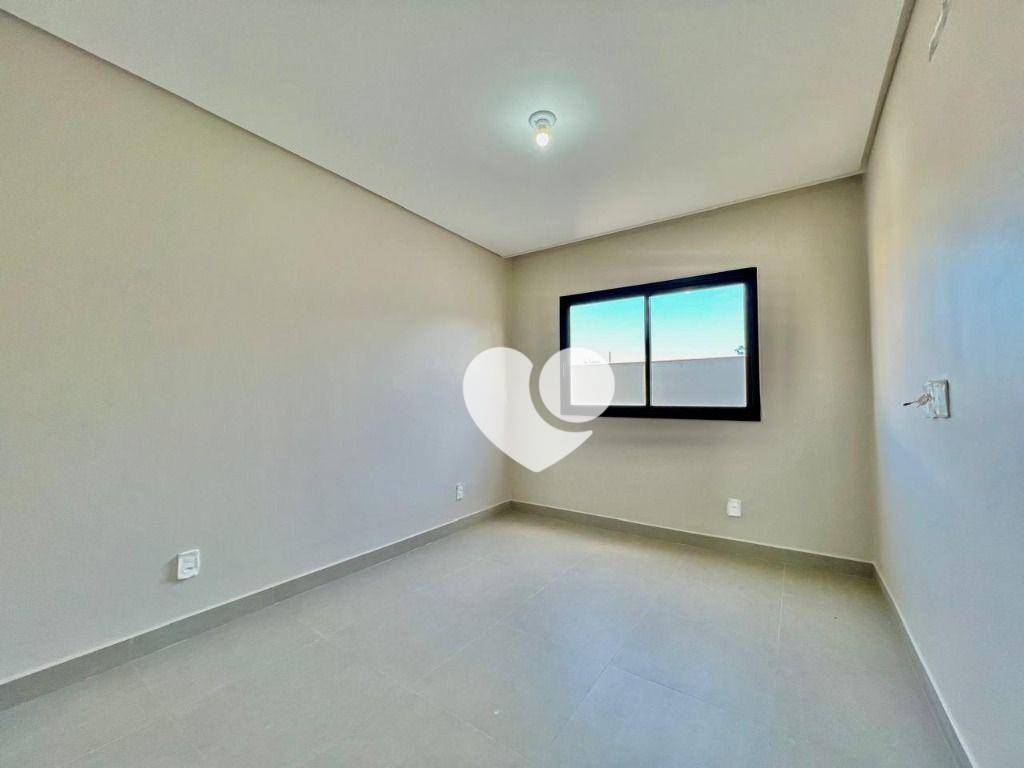 Casa à venda com 3 quartos, 180m² - Foto 8