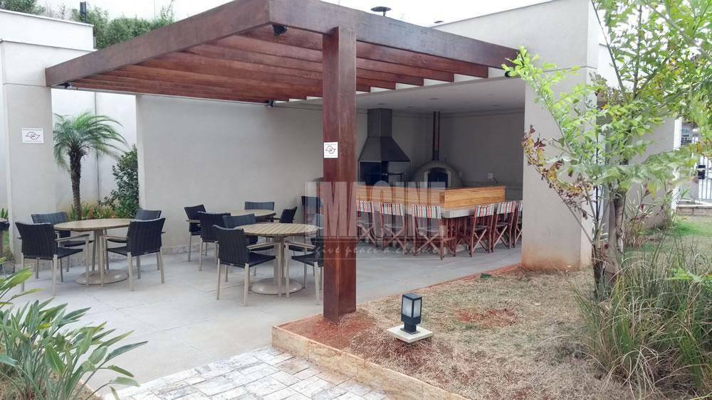 Apartamento à venda com 2 quartos, 70m² - Foto 28