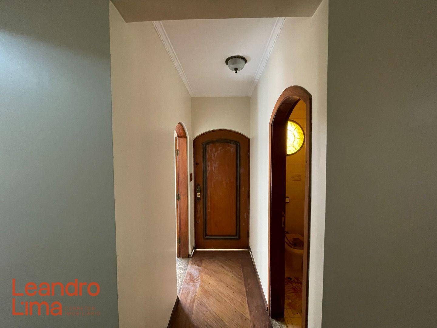 Casa à venda com 4 quartos, 350m² - Foto 33