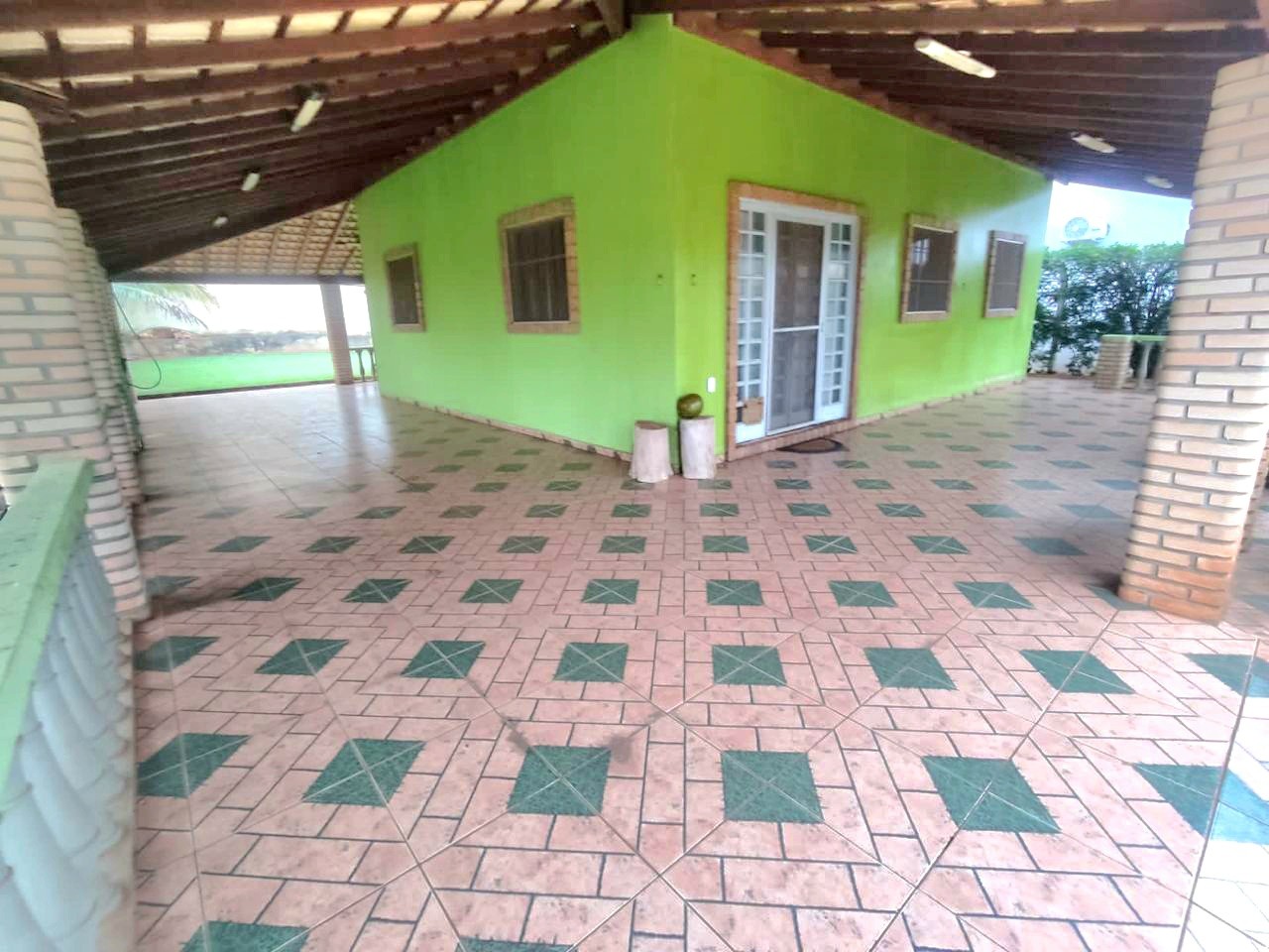 Casa à venda com 2 quartos, 951m² - Foto 10