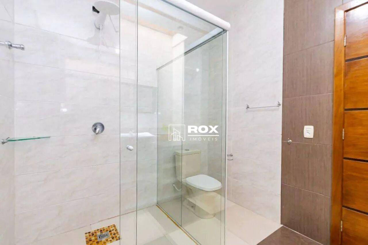 Casa de Condomínio para alugar com 3 quartos, 300m² - Foto 13