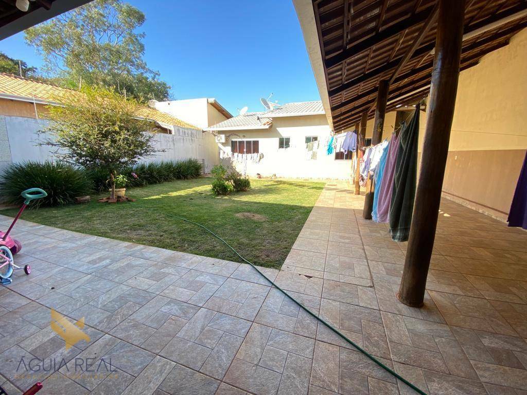 Casa à venda com 4 quartos, 190m² - Foto 16