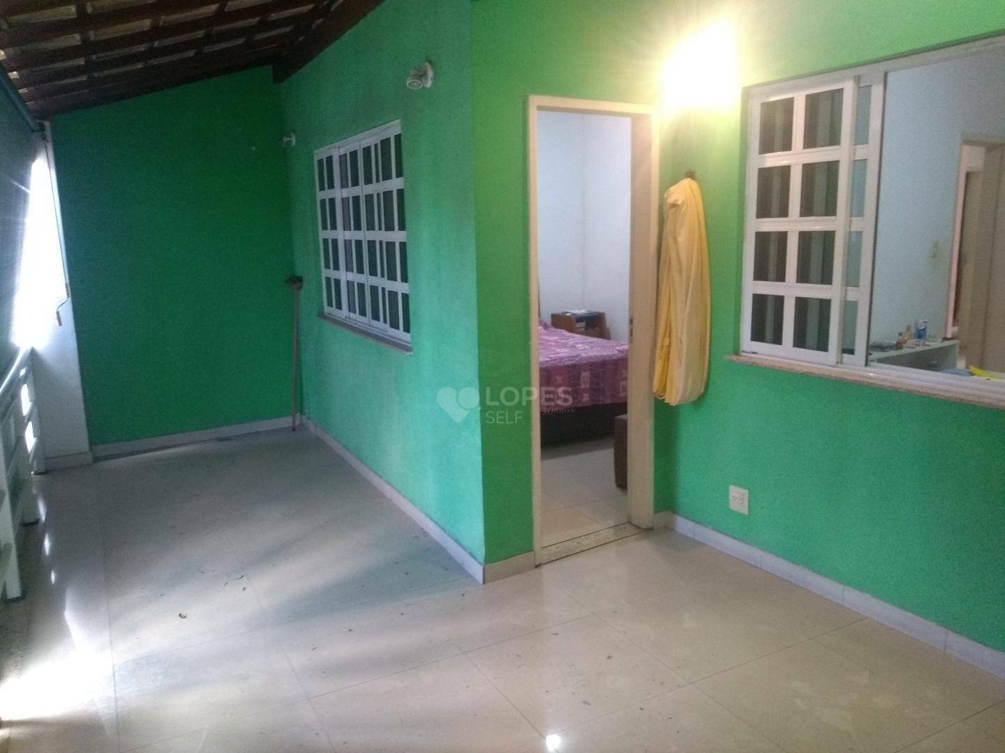 Casa à venda com 3 quartos, 215m² - Foto 9