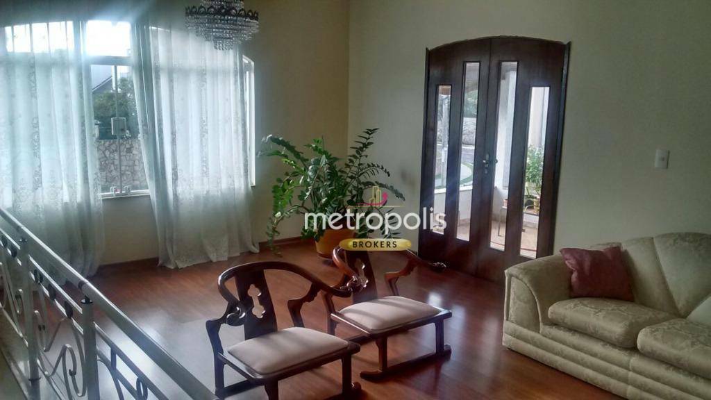 Sobrado à venda com 3 quartos, 250m² - Foto 2