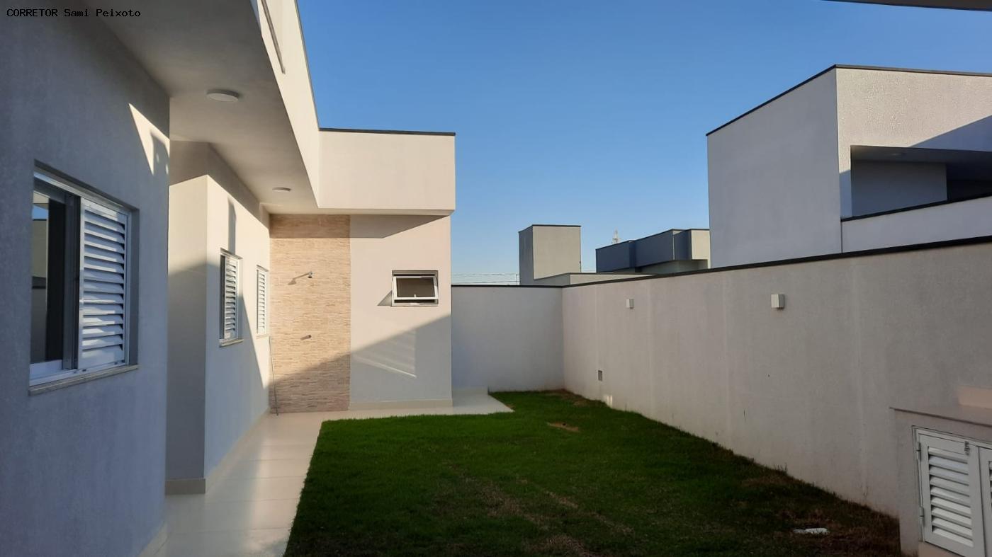 Casa de Condomínio à venda com 3 quartos, 148m² - Foto 2