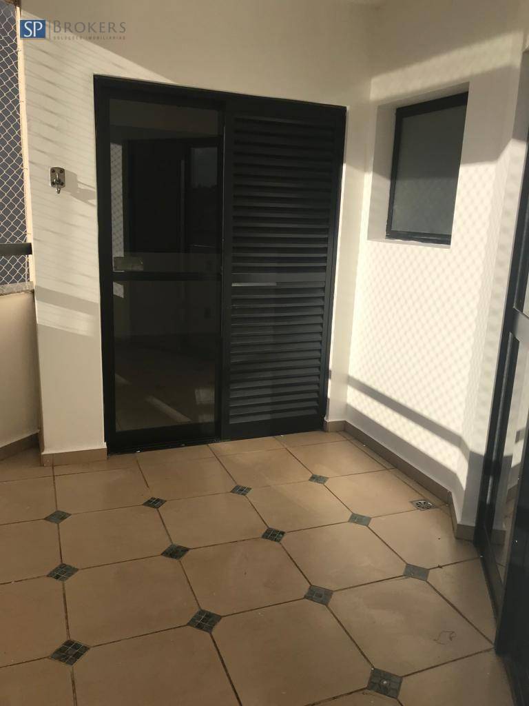 Apartamento à venda com 3 quartos, 117m² - Foto 10