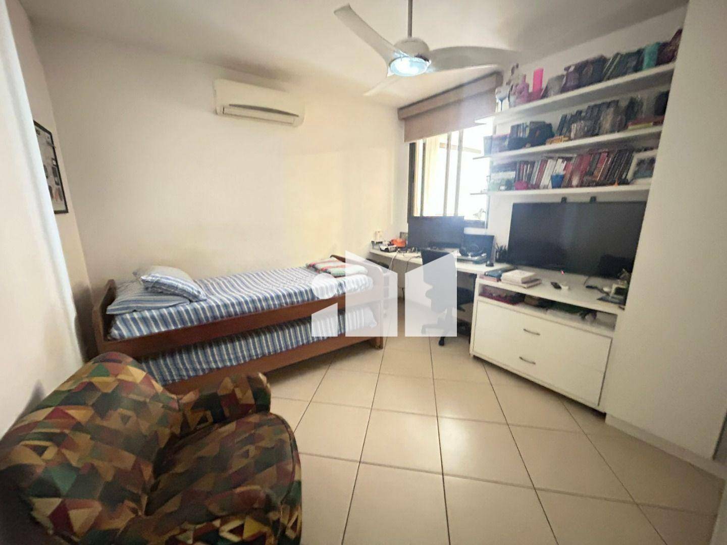 Apartamento à venda com 4 quartos, 180m² - Foto 10