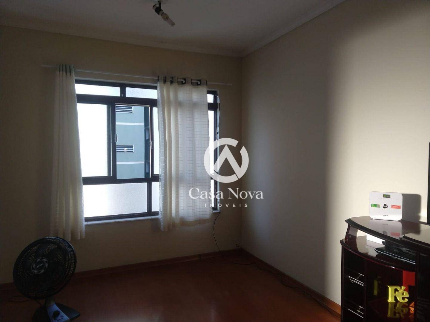 Apartamento à venda com 2 quartos, 67m² - Foto 2