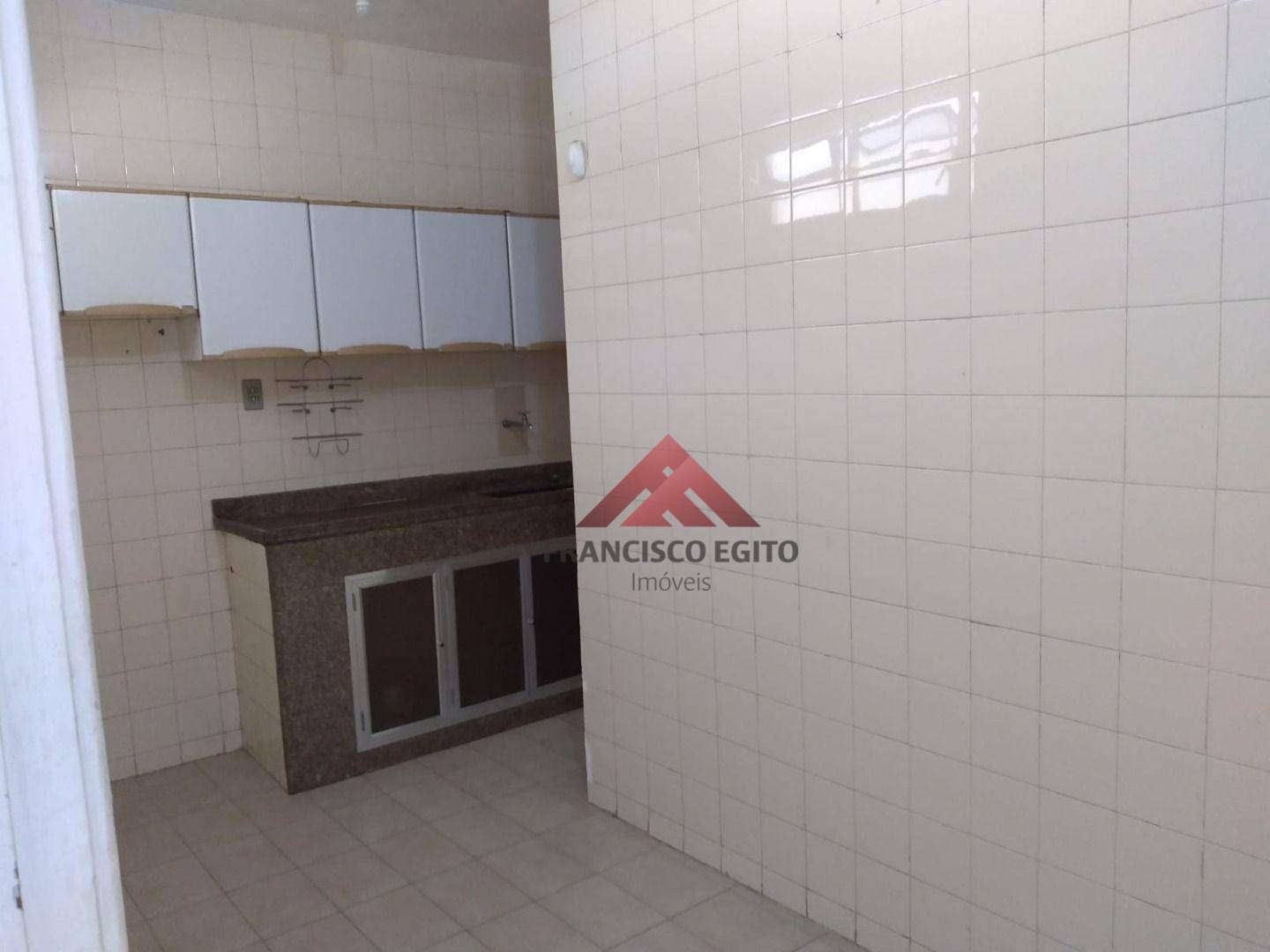 Apartamento à venda com 2 quartos, 76m² - Foto 9