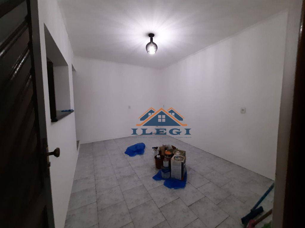 Casa à venda com 4 quartos, 265m² - Foto 4