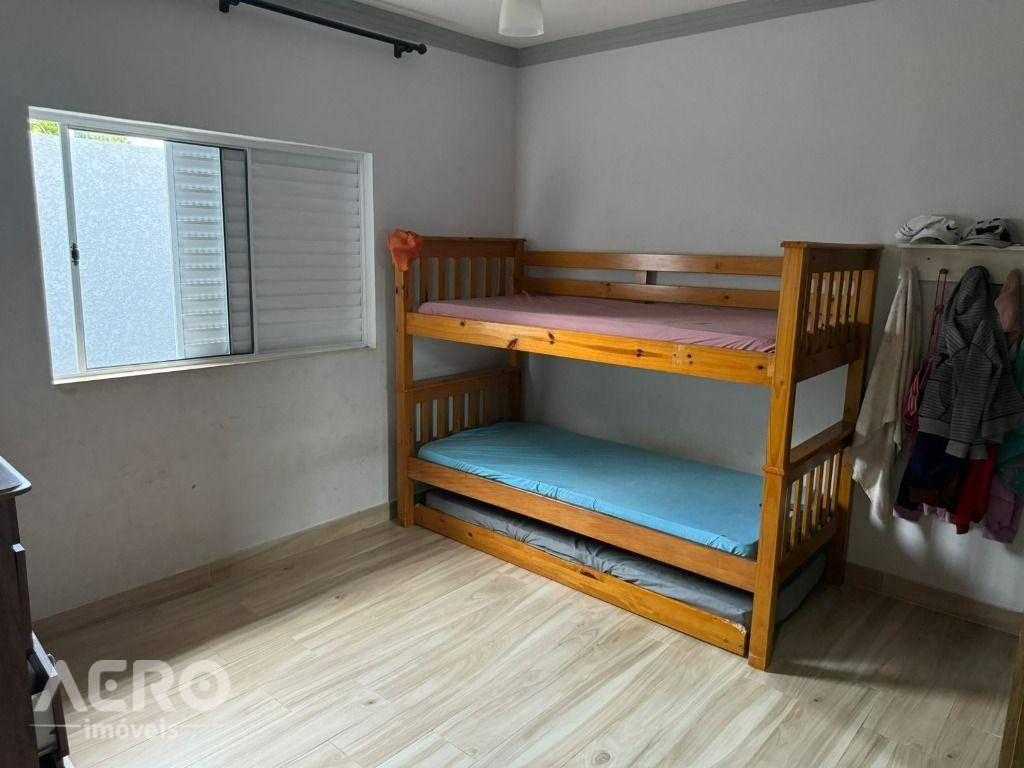 Casa à venda com 2 quartos, 200m² - Foto 11