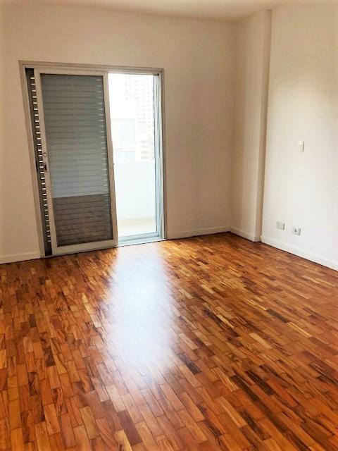 Apartamento para alugar com 4 quartos, 211m² - Foto 7