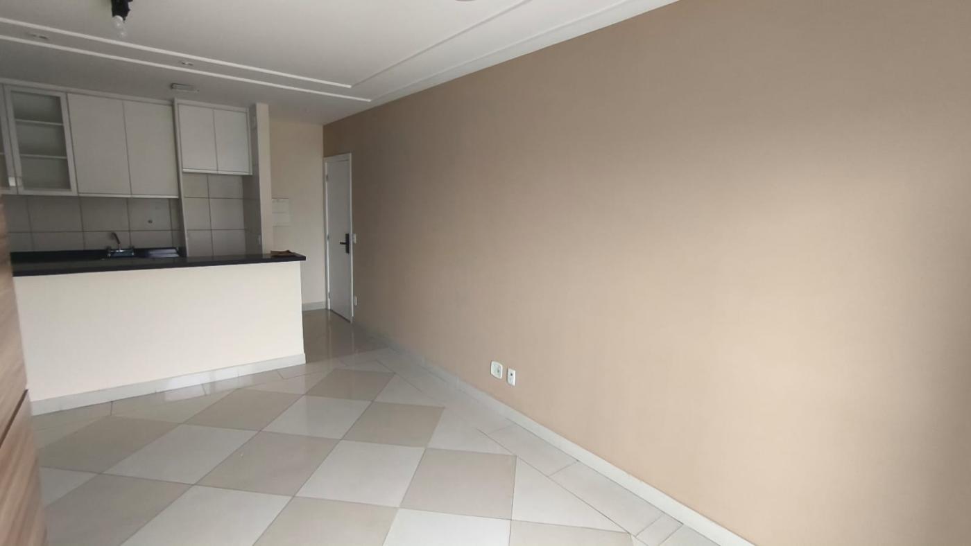 Apartamento à venda com 3 quartos, 71m² - Foto 3