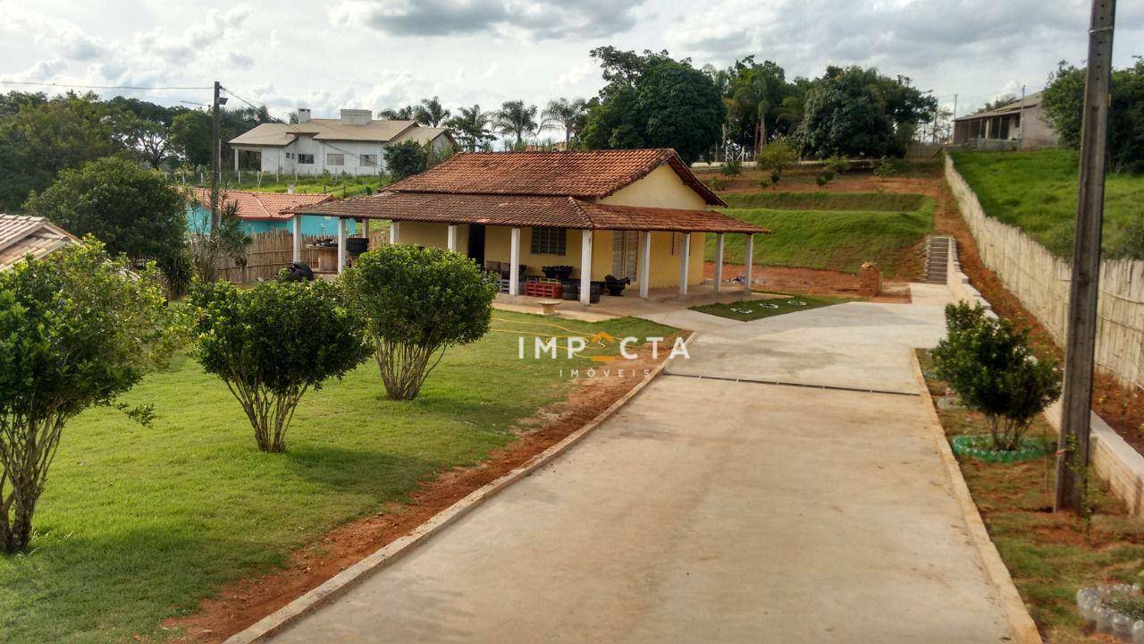 Chácara, 2 quartos, 2182 m² - Foto 1